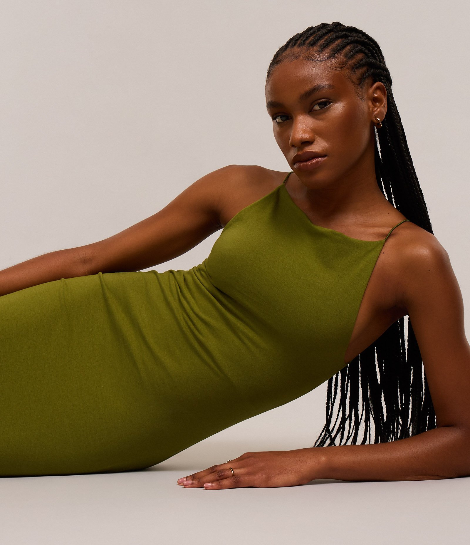 Vestido Midi com Alças Finas e Fenda Verde Claro 3