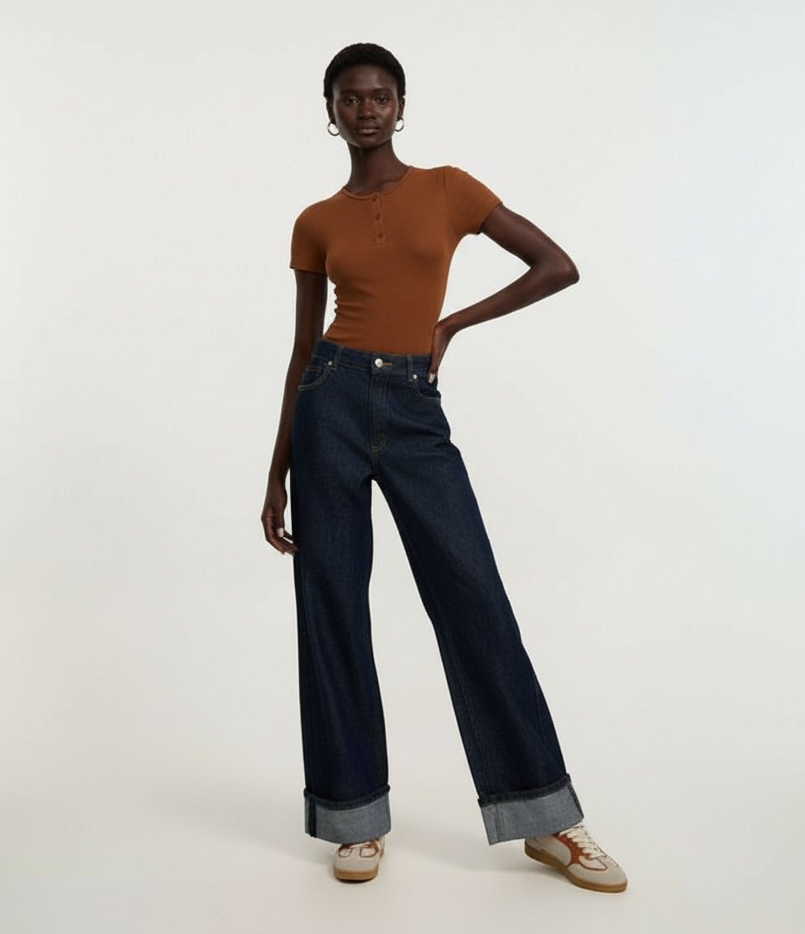 Blusa em Ribana com Botões na Gola Marrom 6