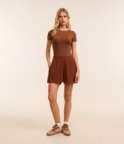 Short em Ribana com Bolsos Laterais