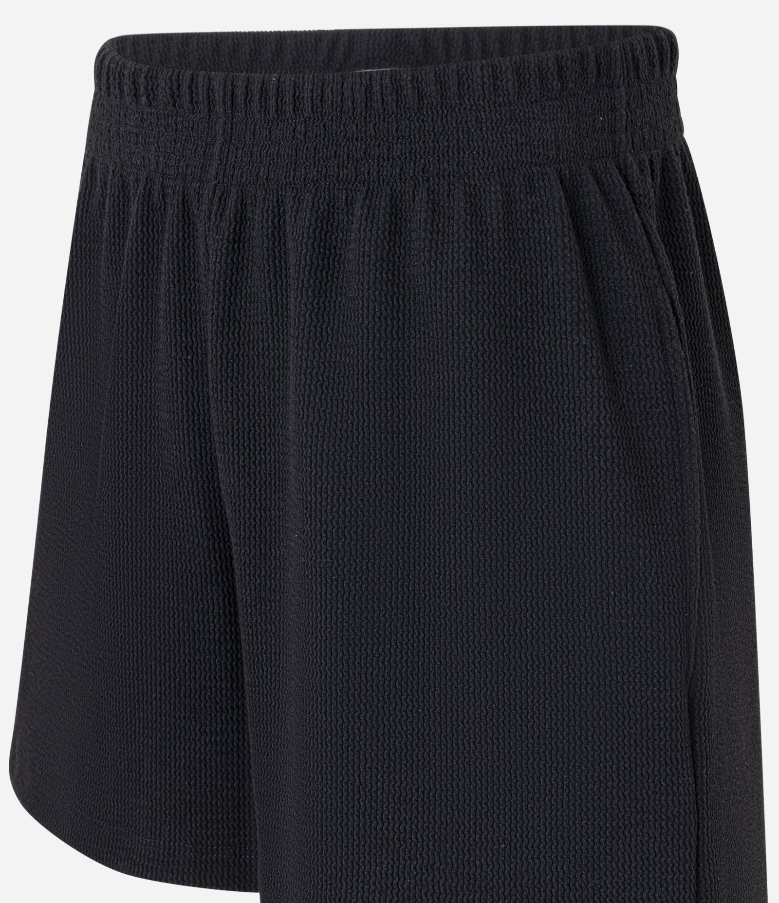 Short em Ribana com Bolsos Laterais Preto 5