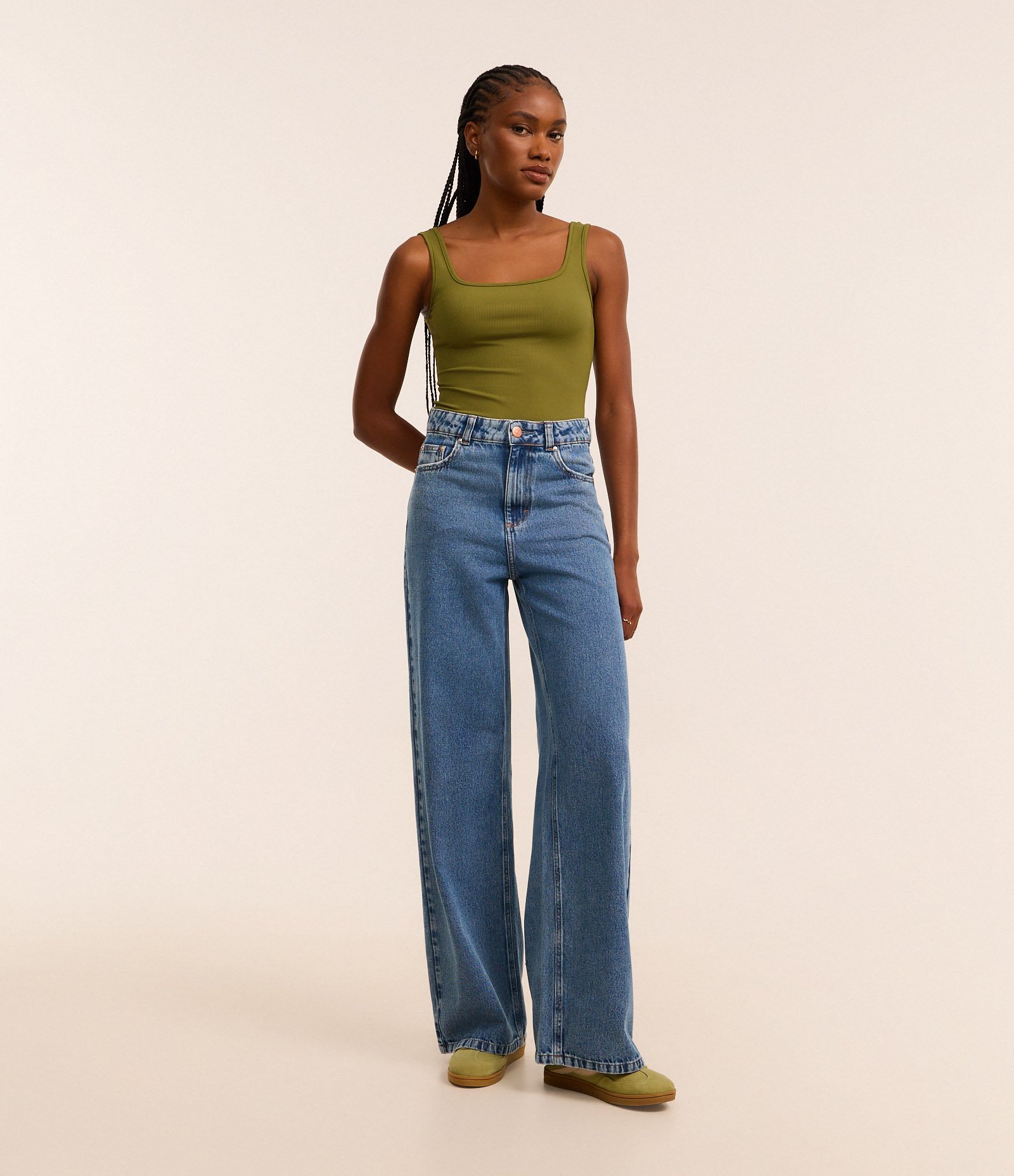 Body Básico em Ribana com Decote Quadrado Verde 4