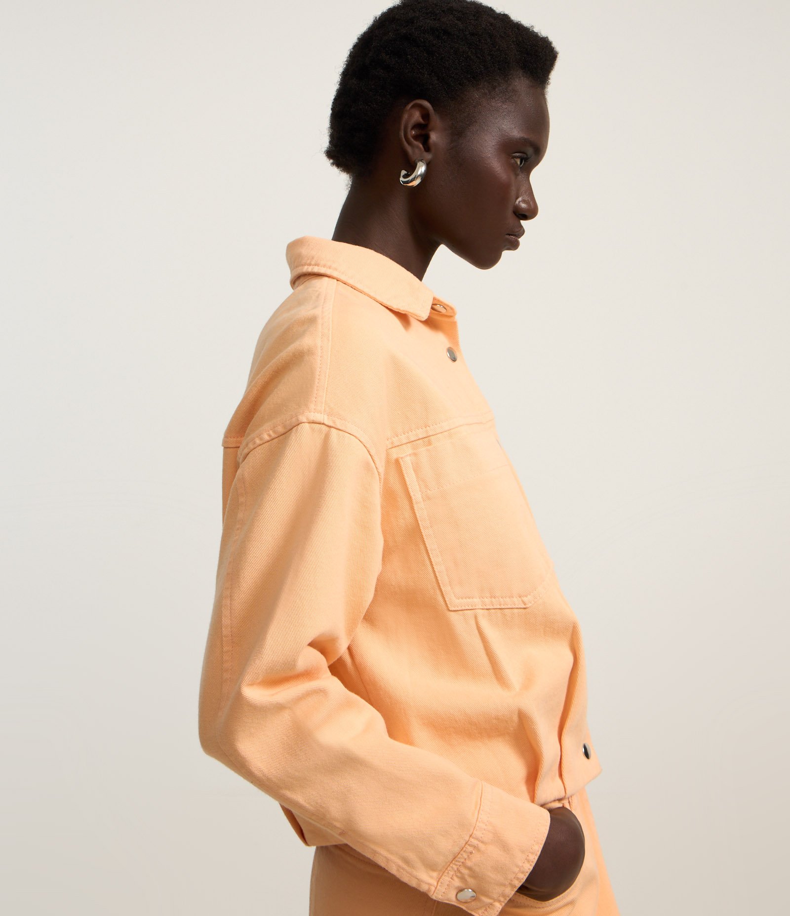 Jaqueta Bomber em Sarja com Recortes e Bolsos Frontais Laranja 4