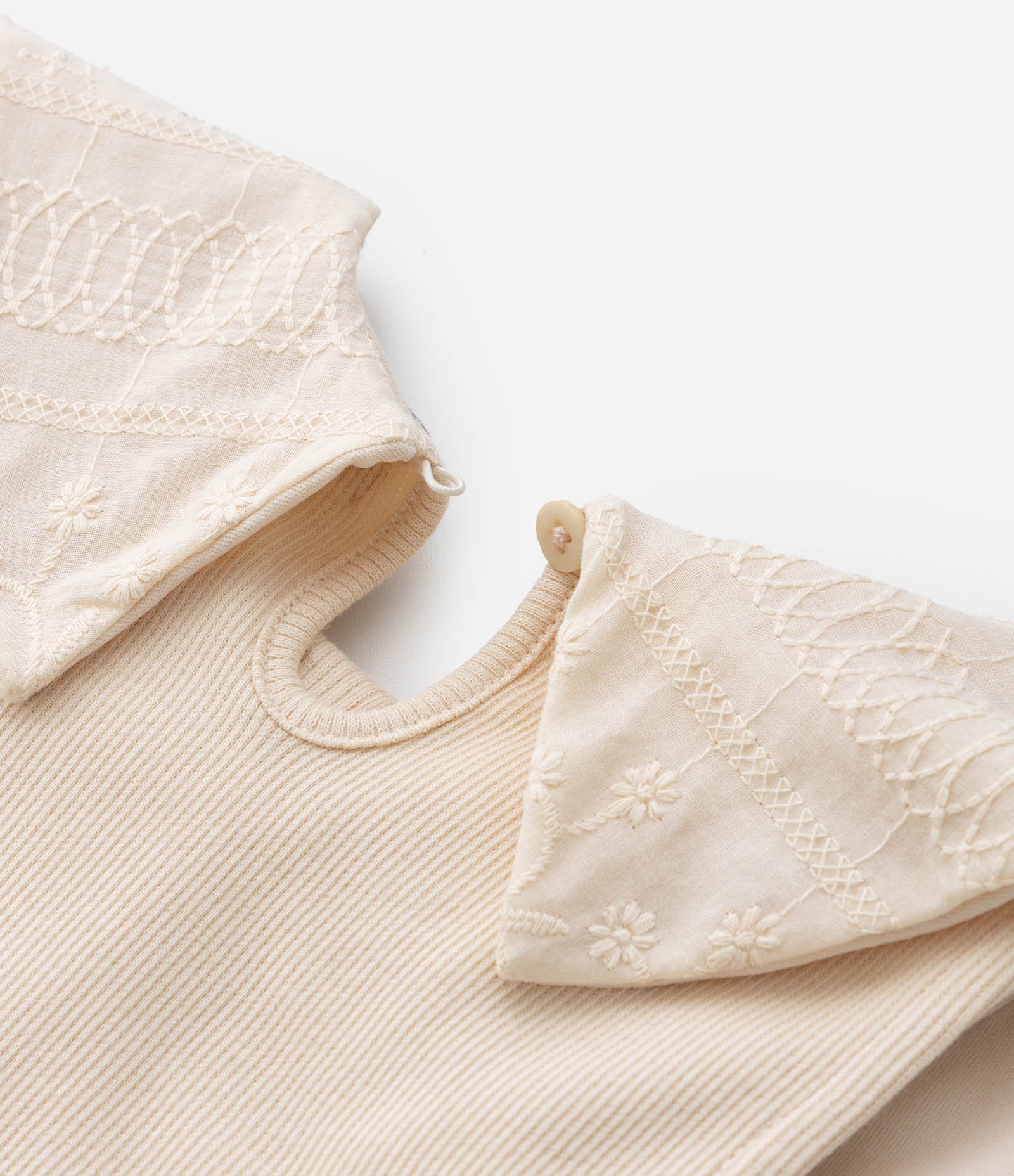 Blusa Infantil com Gola Laço Texturizada - Tam 1 a 6 Anos Bege 6