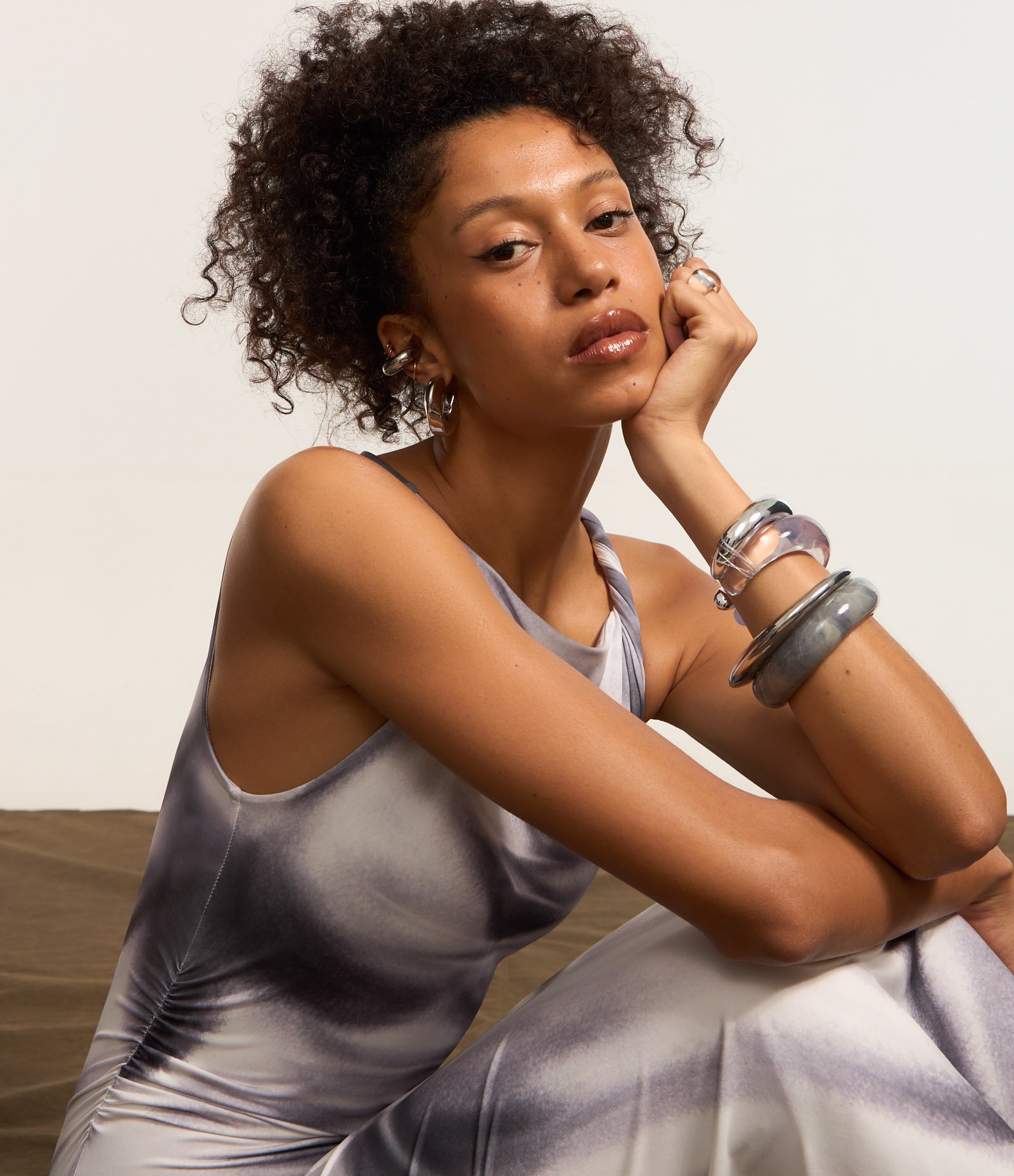 Vestido New Midi em Microfibra com Estampa Abstrata Cinza 7