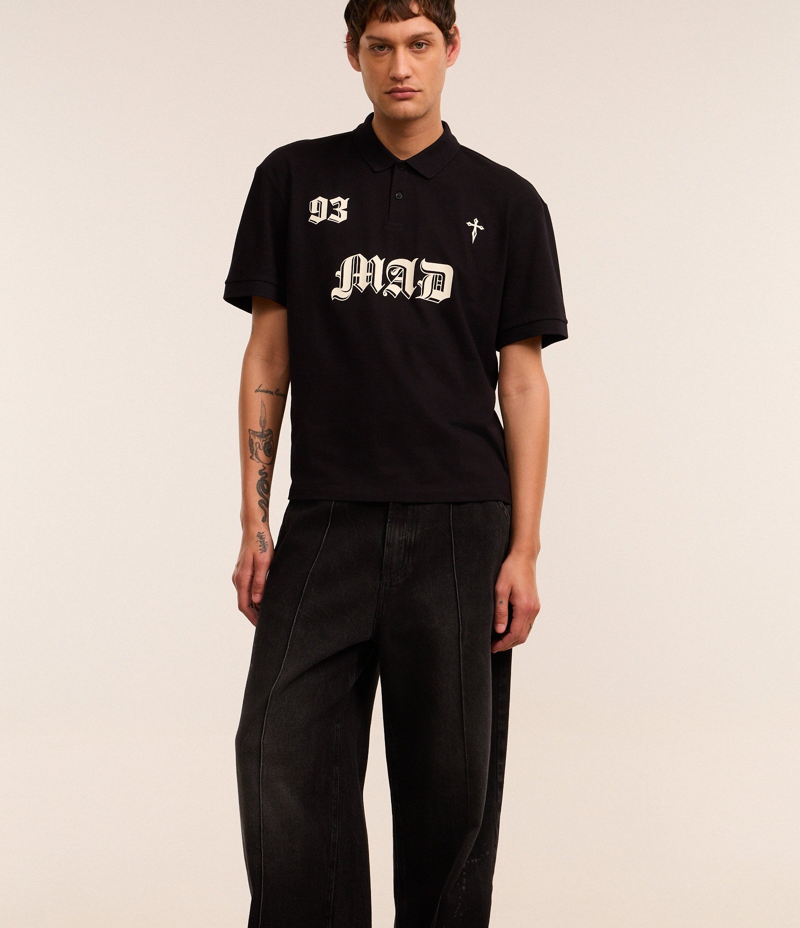 Calça Super Baggy em Jeans com Frisos e Efeito de Respingos Preto 4