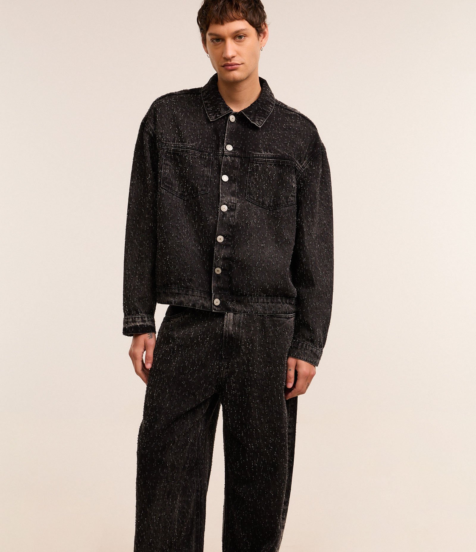 Calça Super Baggy em Jeans com Puídos Preto 5