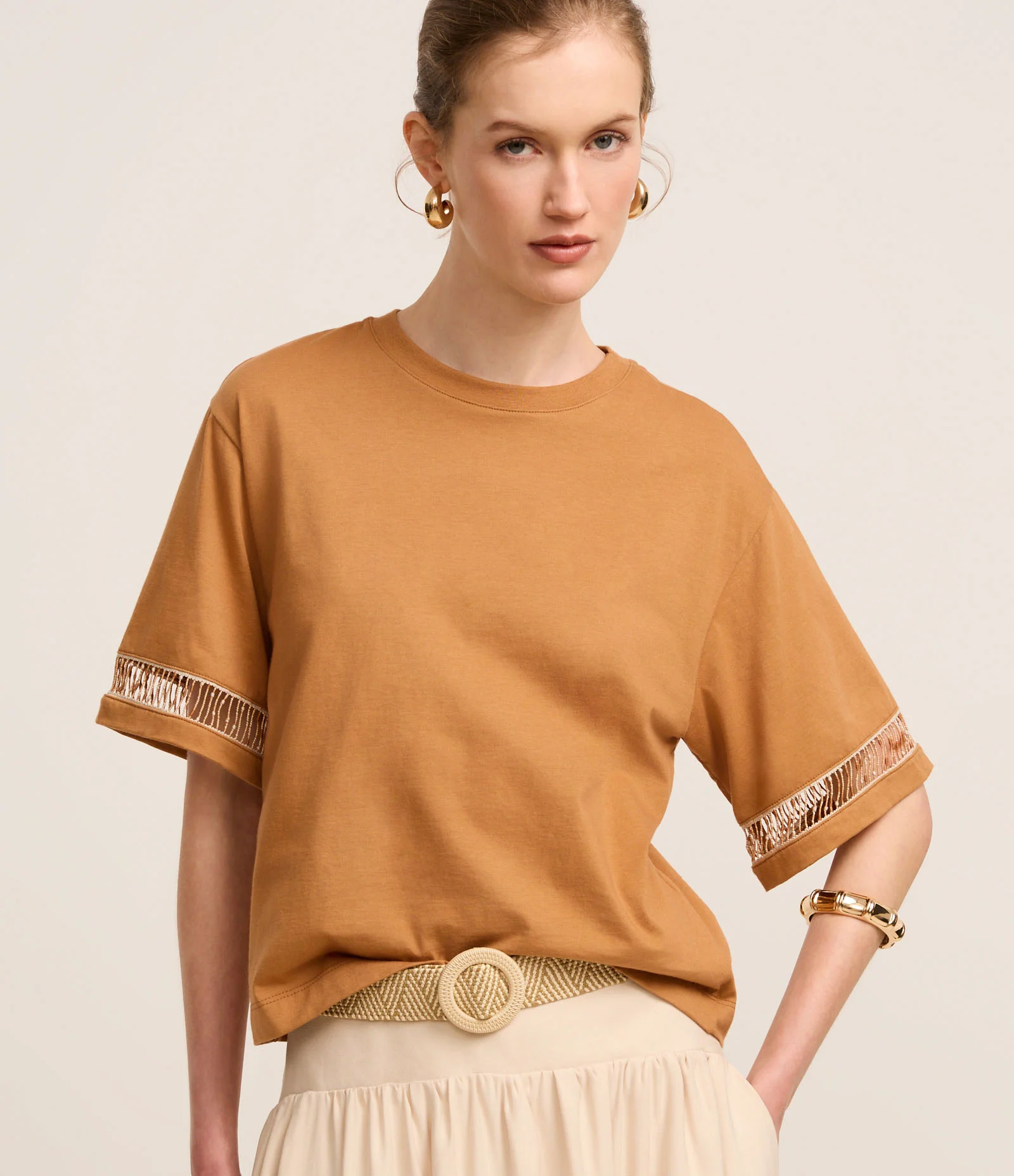 Blusa Boxy em Algodão com Entremeios na Manga Caramelo 1