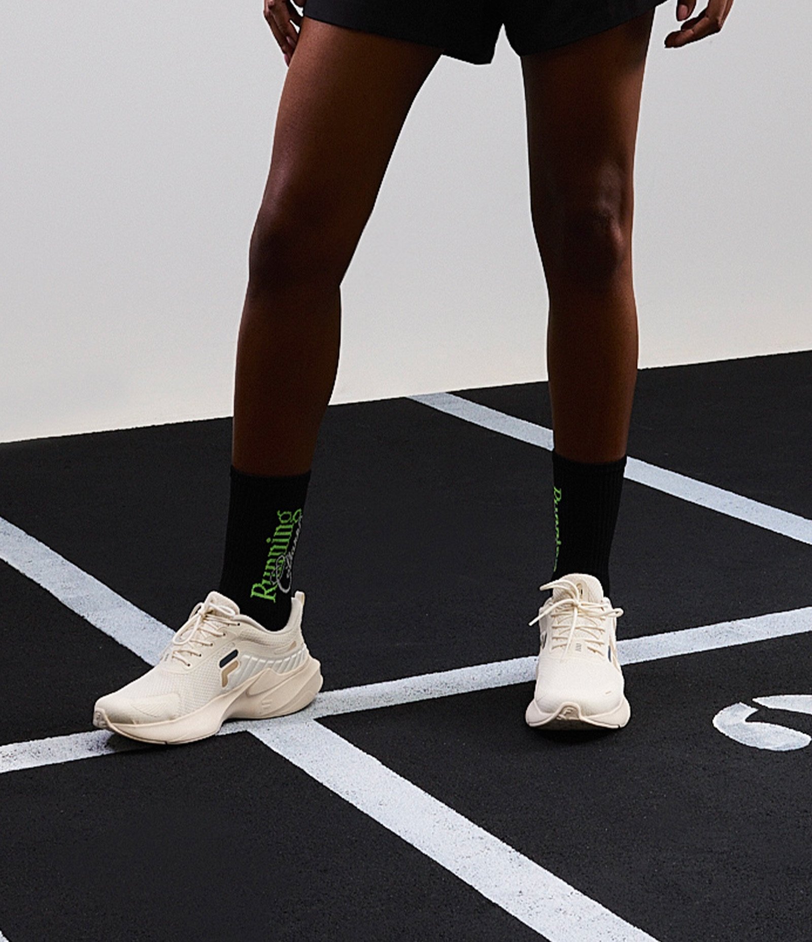 Meia Cano Alto em Poliamida com Lettering Running Culture Preto 2