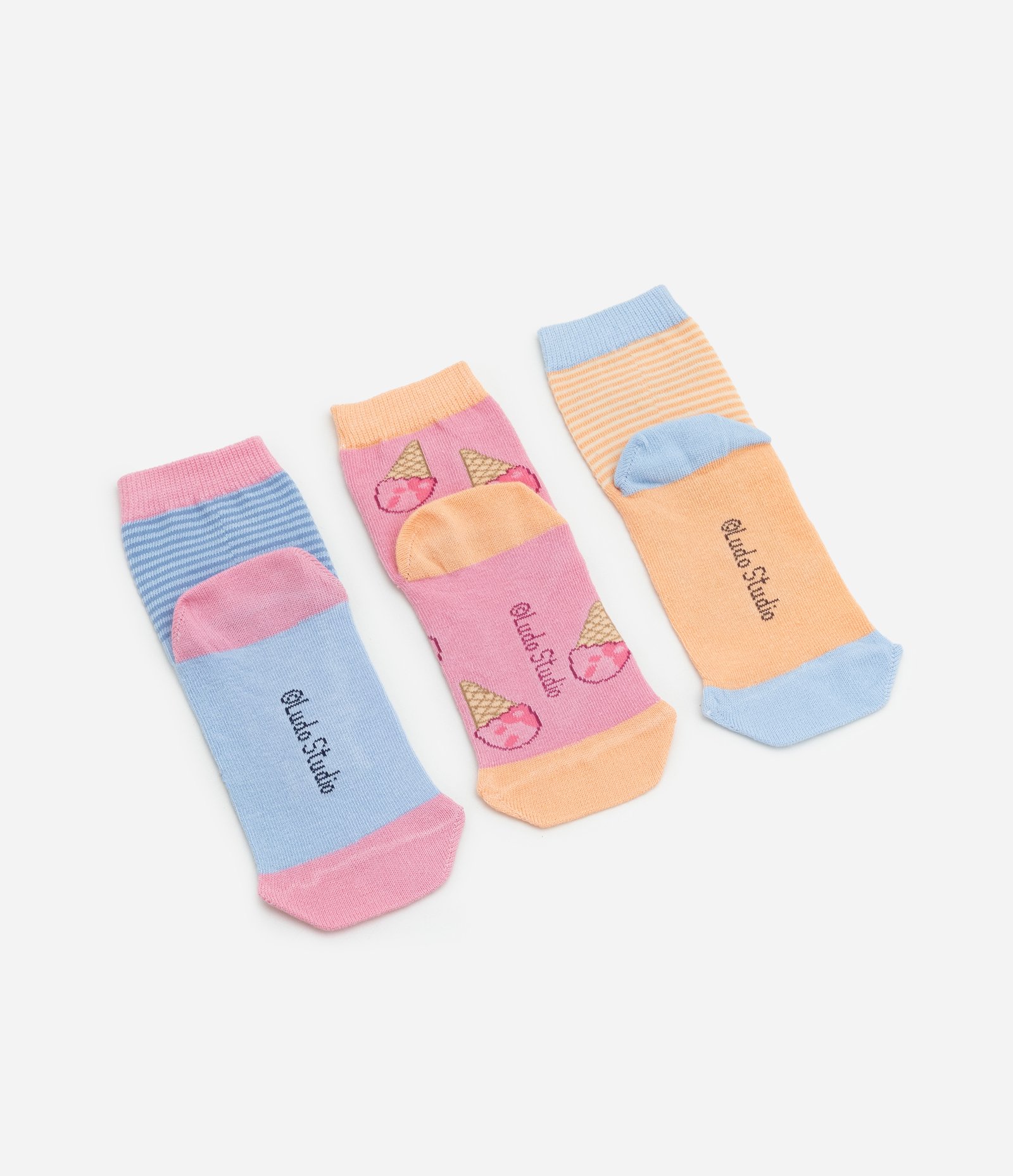 Kit 03 Meias Infantis Cano Médio com Estampa Bluey - Tam 19 a 30 Azul/Rosa/Laranja 2