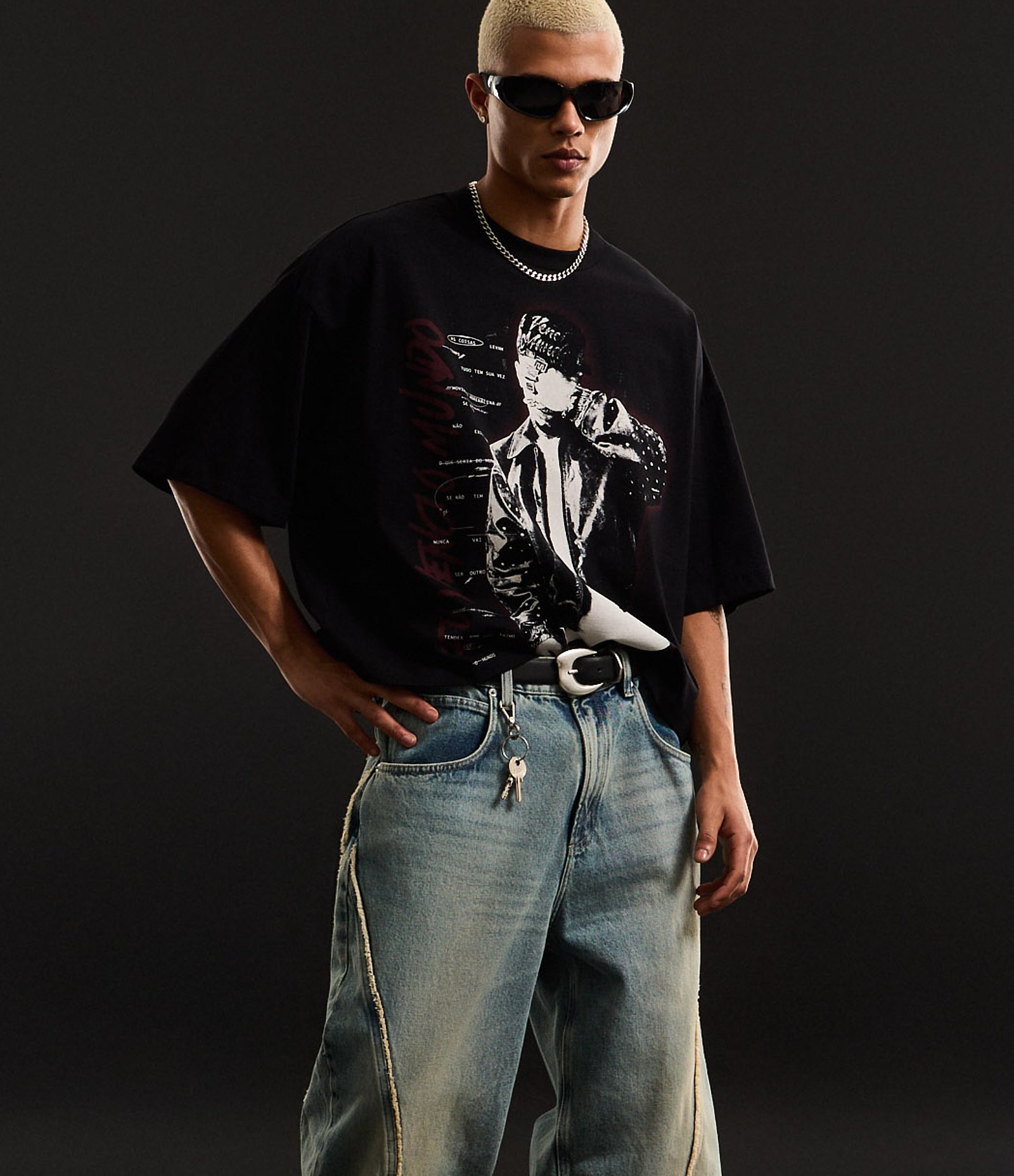 Calça Super Baggy em Jeans com Detalhes Desfiados Azul 4