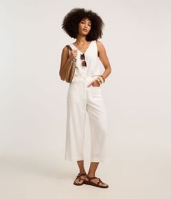 Calça Pantacourt com Amarração Frontal