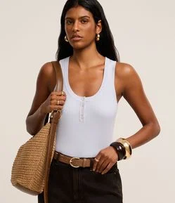 Blusa Básica Canelada em Tricô com Decote U