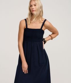 Vestido Evasê Midi em Viscolinho com Busto com Efeito Crochê