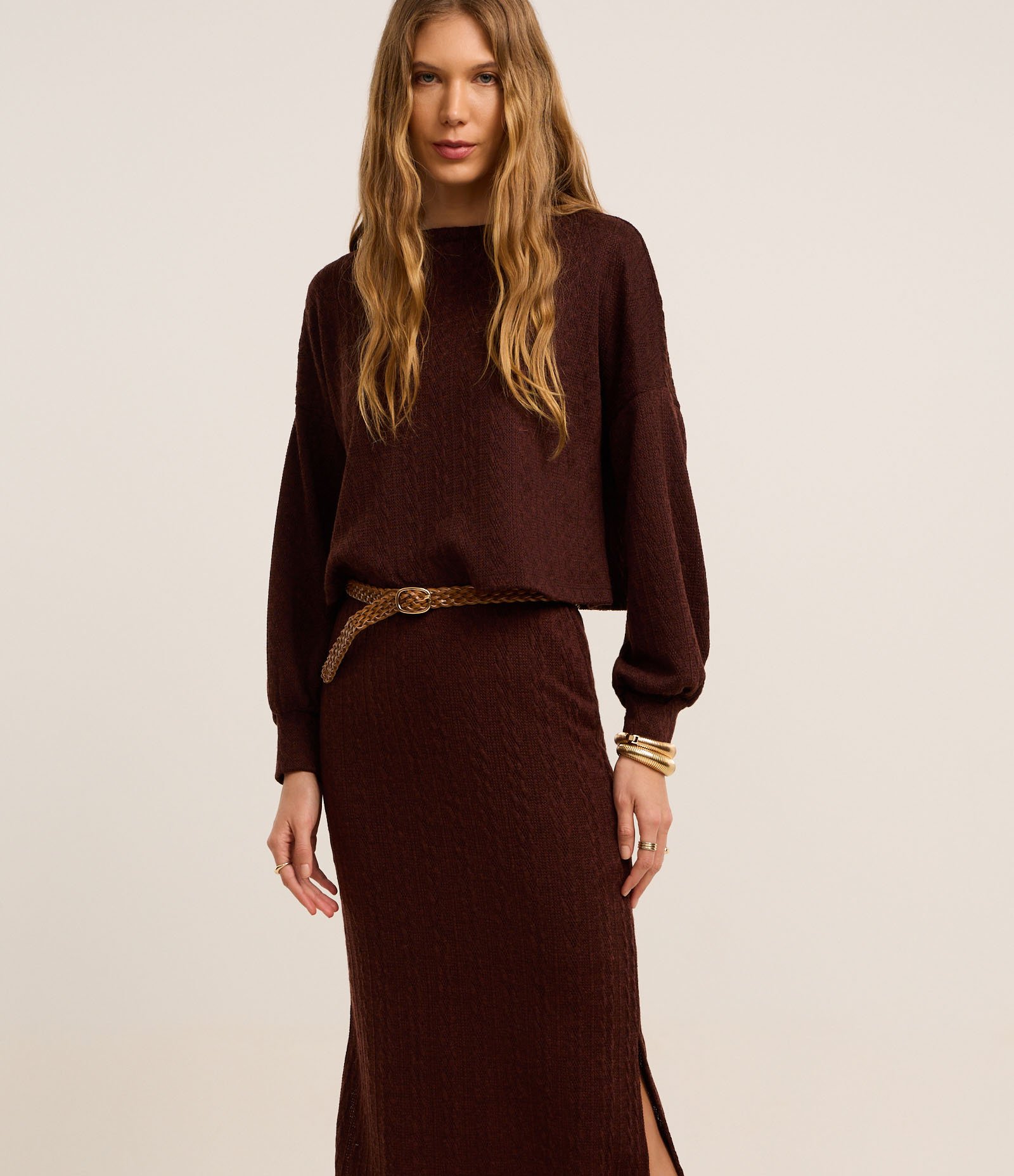 Saia Reta Longa Cintura Média em Malha Texturizada Marrom 2