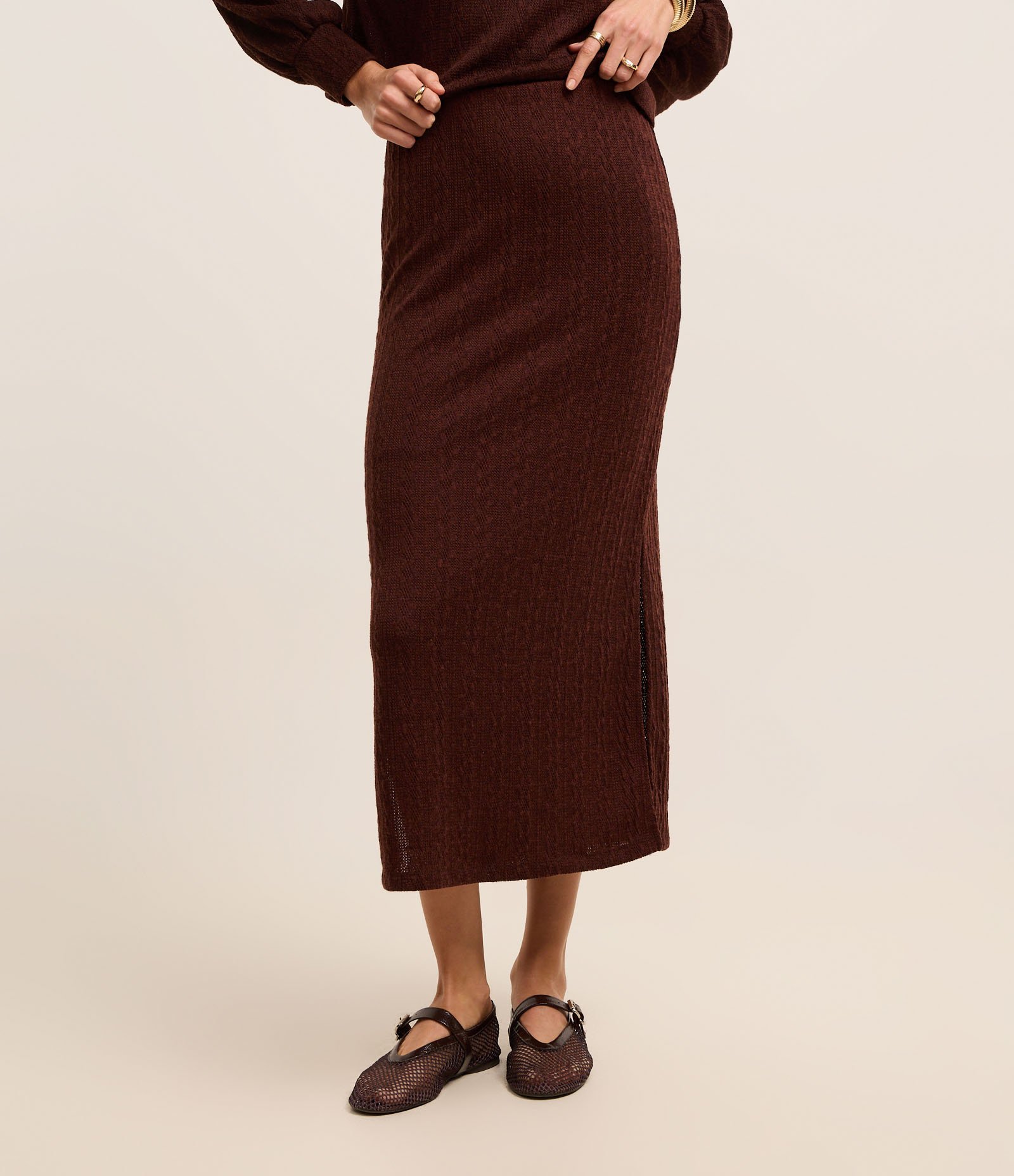 Saia Reta Longa Cintura Média em Malha Texturizada Marrom 3