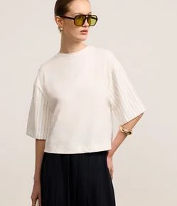 Camiseta Boxy em Algodão com Listras na Manga e Costas