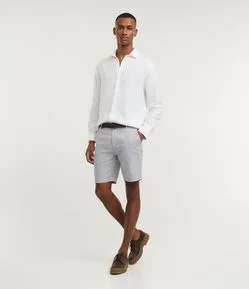 Bermuda Slim Texturizada em Linho com Algodão