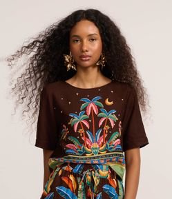 Blusa em Viscolinho com Estampa de Coqueiros