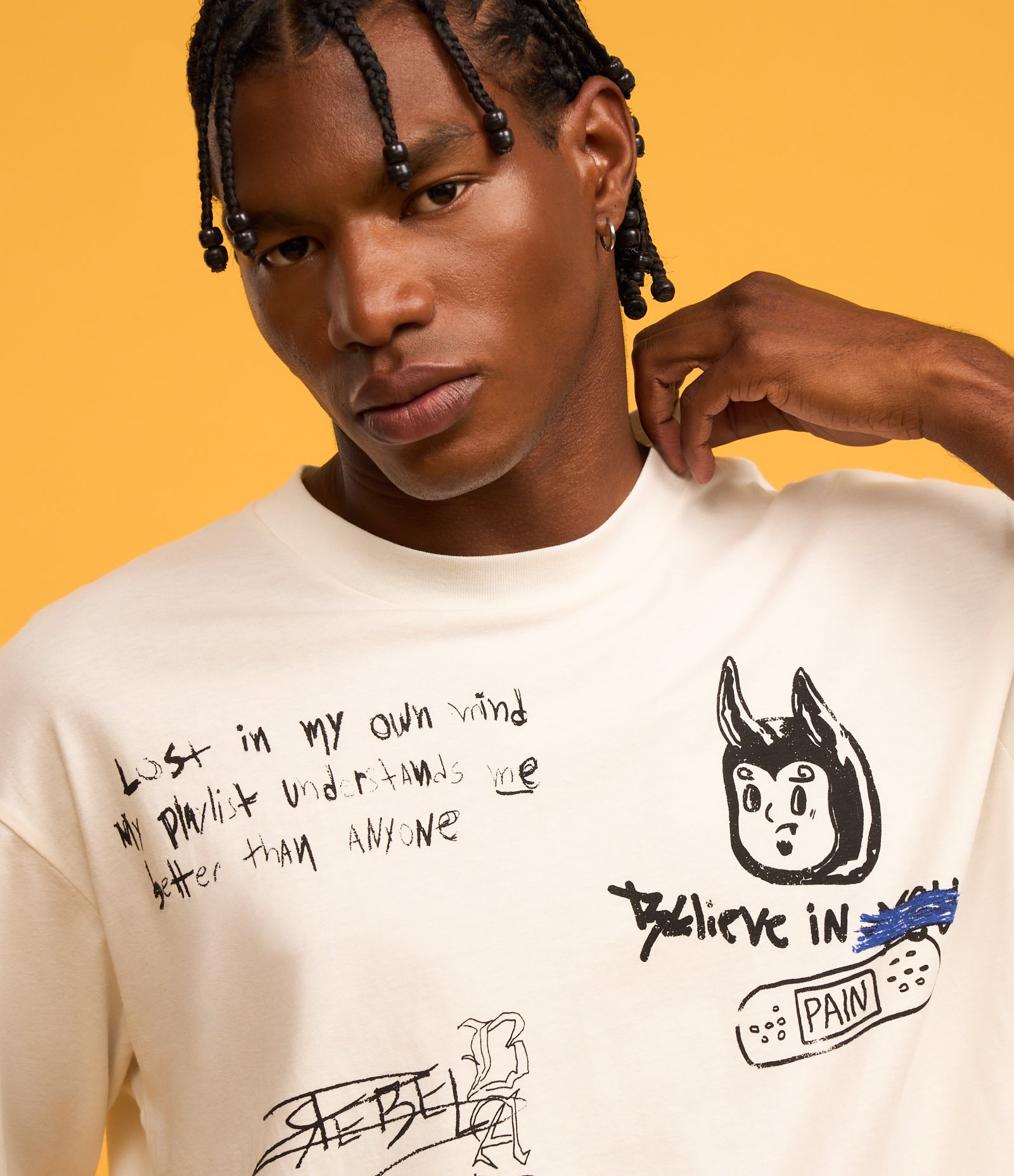 Camiseta Boxy em Algodão com Estampa de Desenho Off White 6