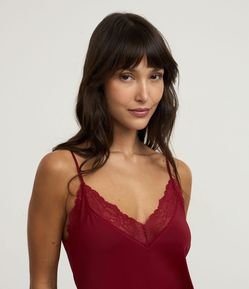 Camisola em Microfibra com Alcinha e Renda no Decote