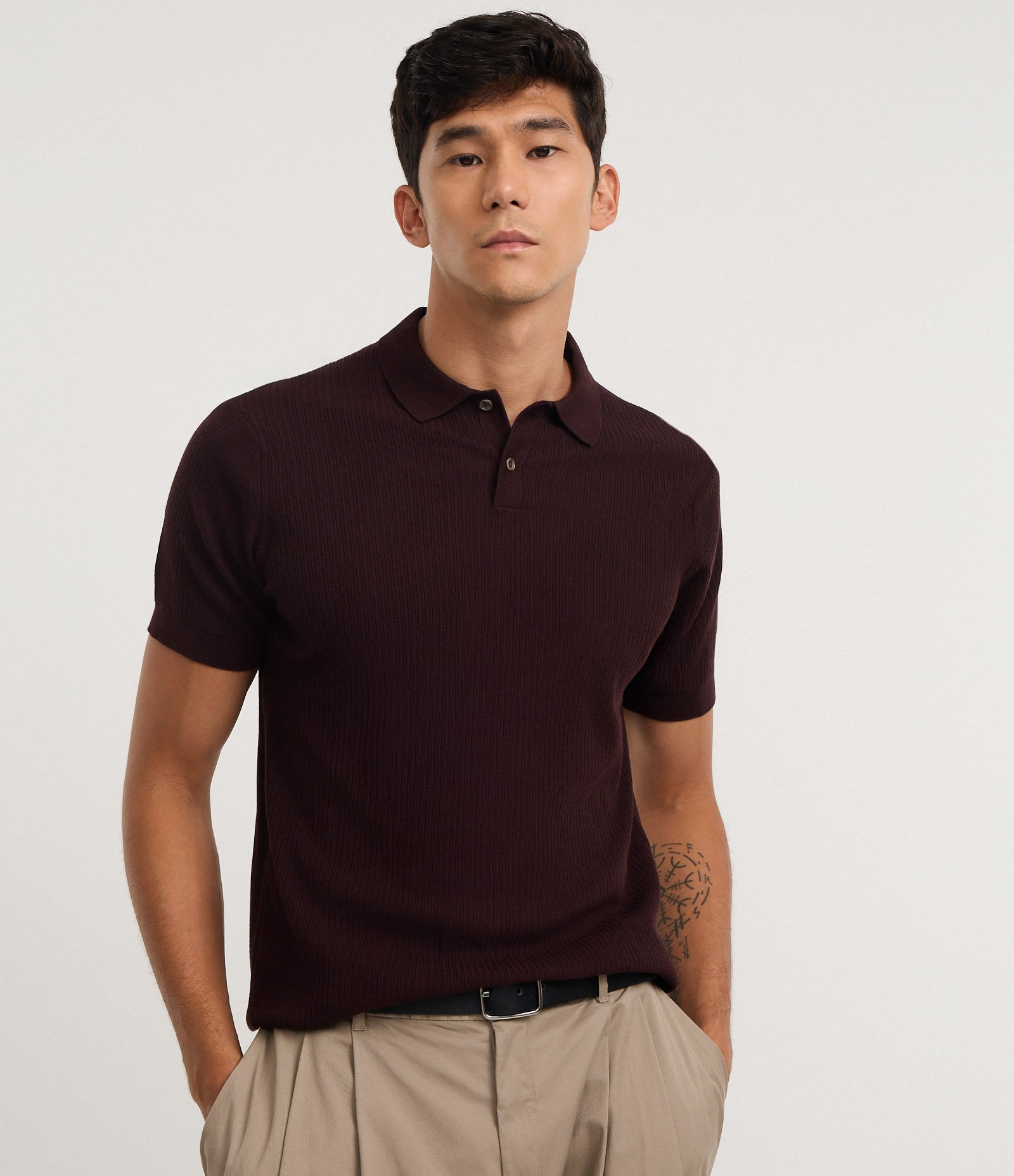 Camisa Polo Manga Curta com Textura Vertical Marrom 1