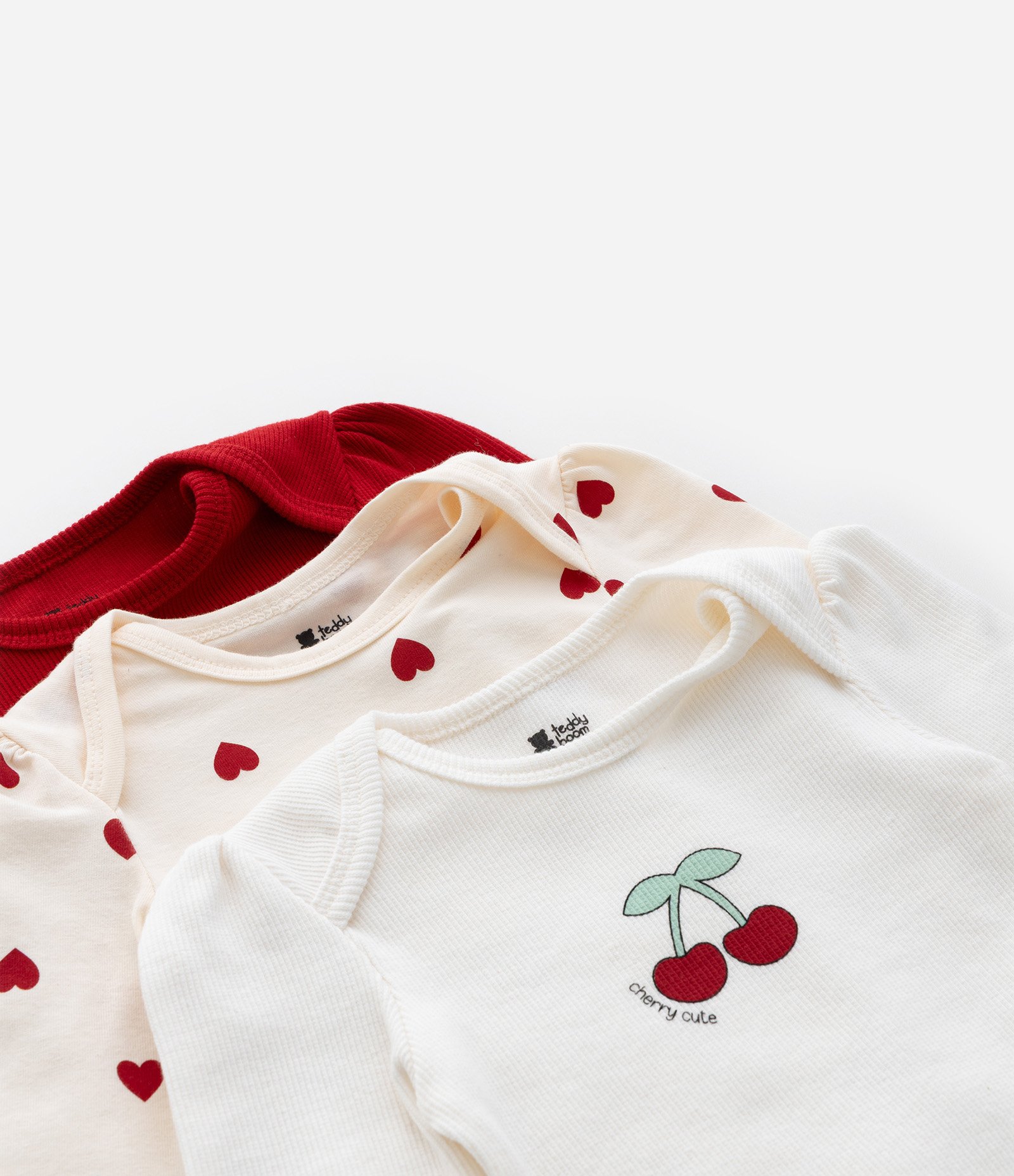 Kit 03 Bodies Infantis com Estampa Cerejinha e Coração - Tam RN a 18 meses Vermelho/Bege/Branco 8