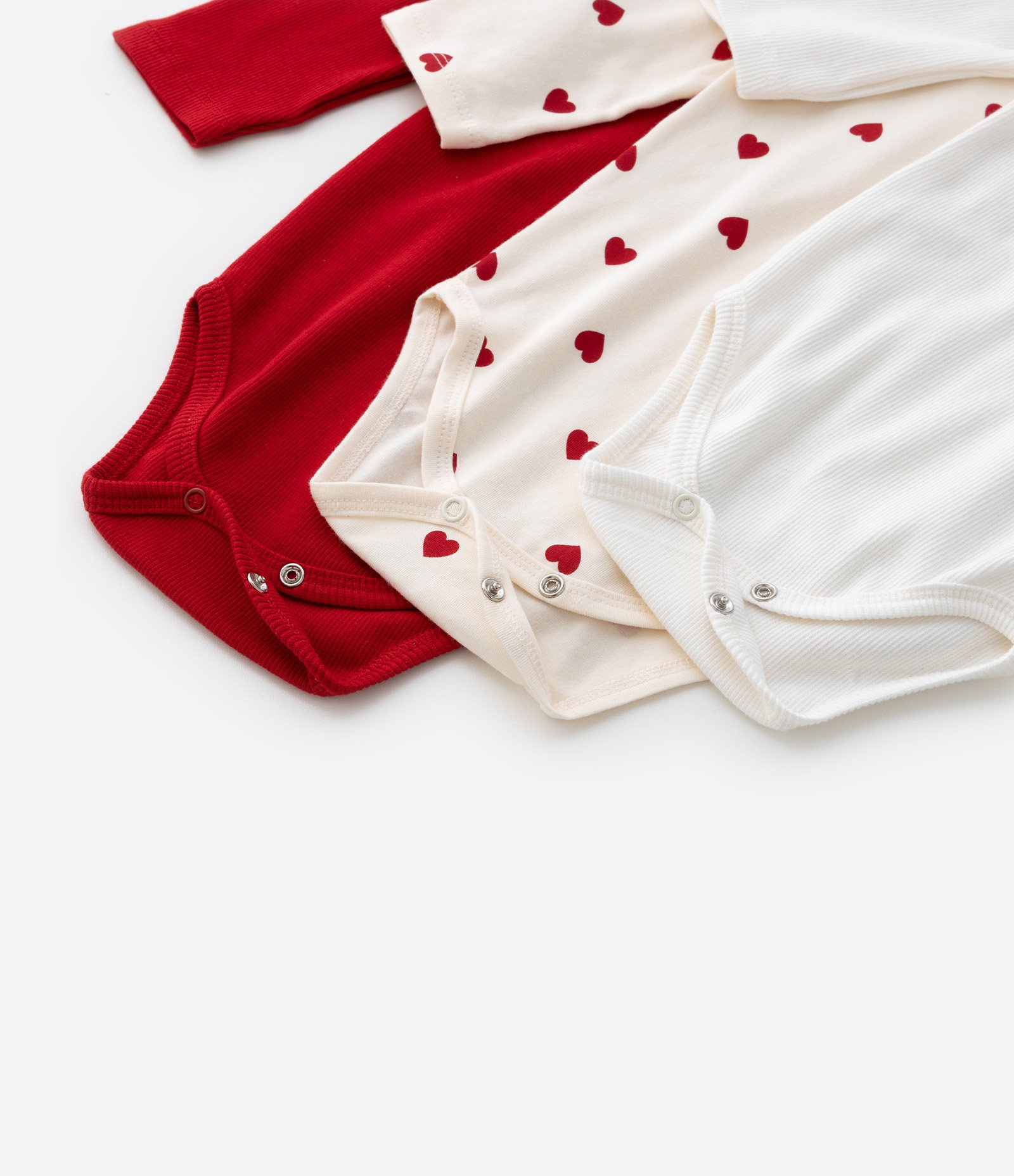 Kit 03 Bodies Infantis com Estampa Cerejinha e Coração - Tam RN a 18 meses Vermelho/Bege/Branco 7
