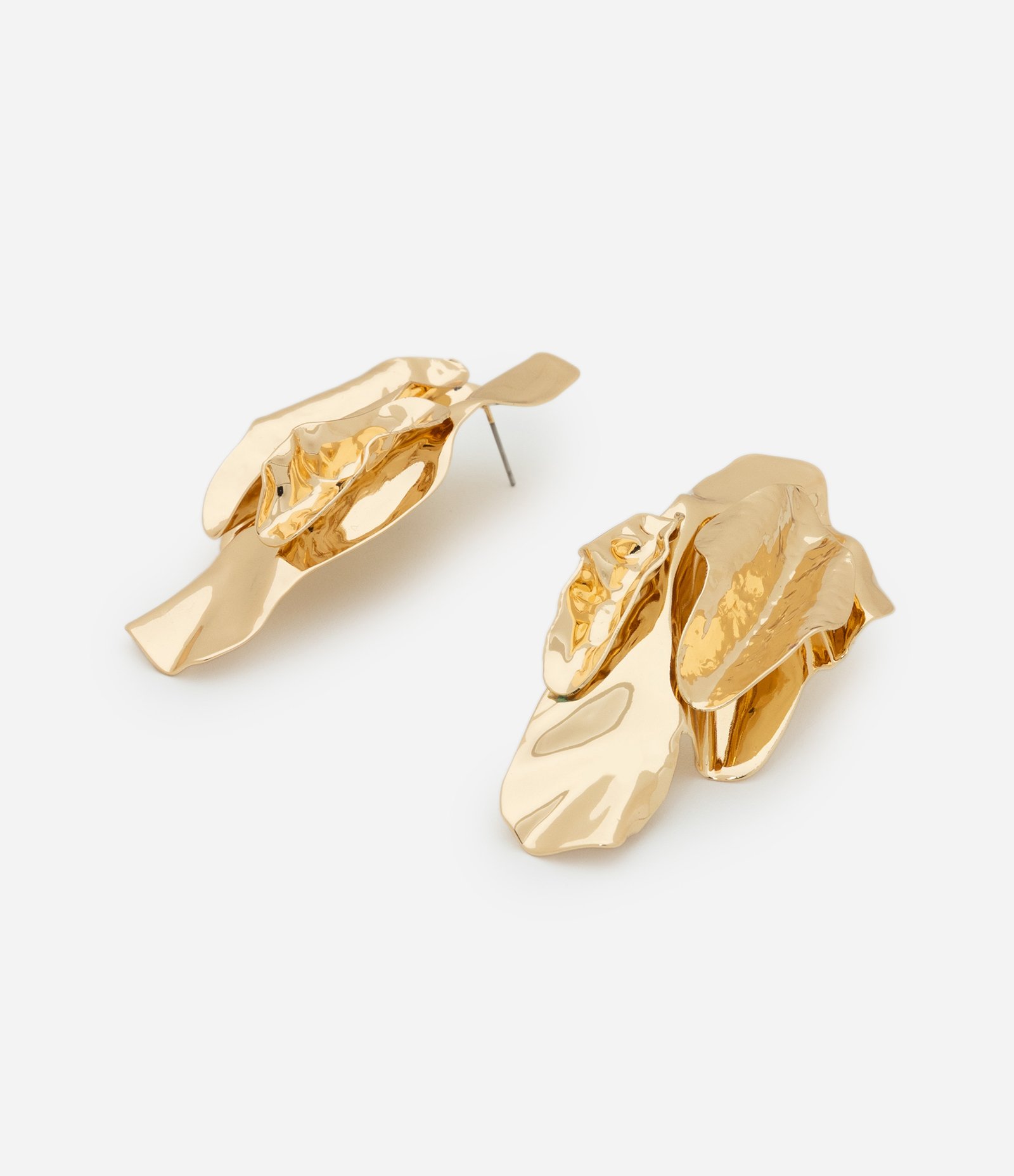 Brinco Médio com Placa Tripla Martelada Dourado 3