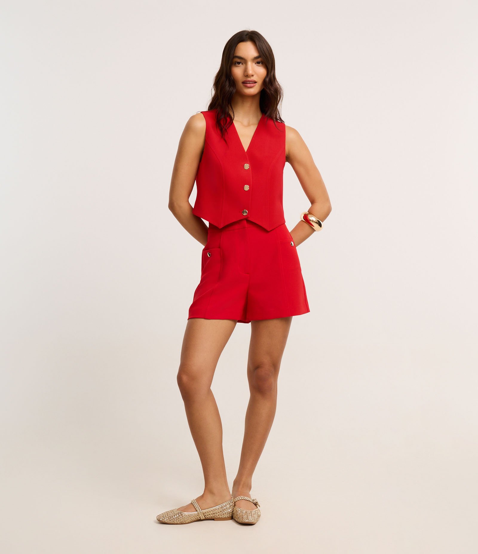 Short Alfaitado Cintura Alta com Bolsos Laterais Vermelho 1