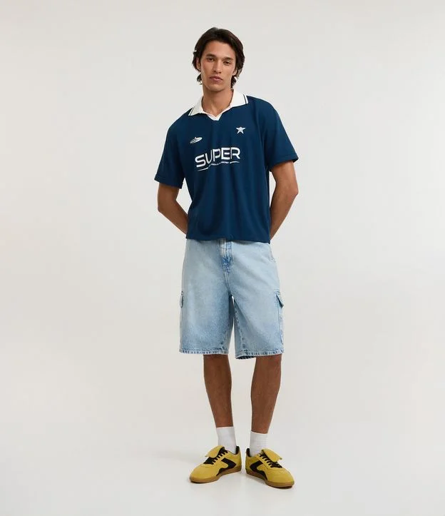 Bermuda Baggy Cargo em Jeans