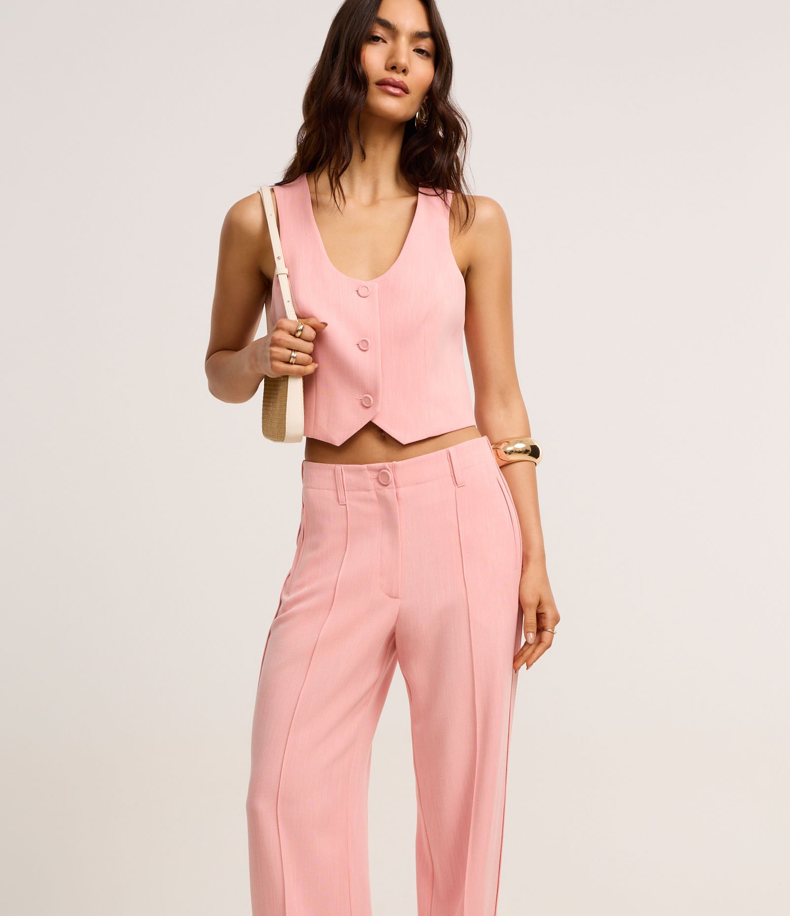 Calça Wide Leg Alfaiatada em Viscose com Frisos Rosa 2