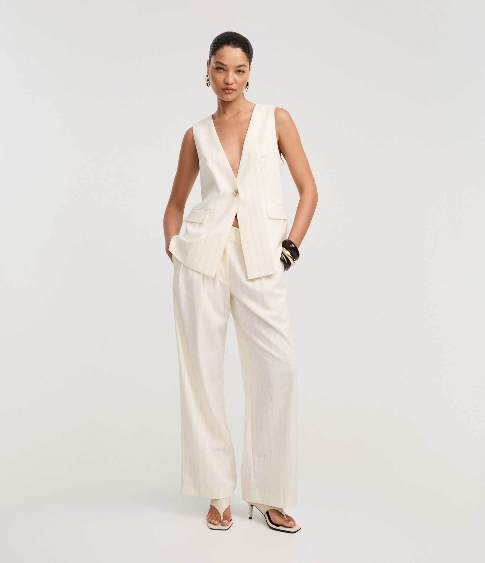 Calça Reta Alfaiatada Cintura Alta em Viscose com Listras Off White 1