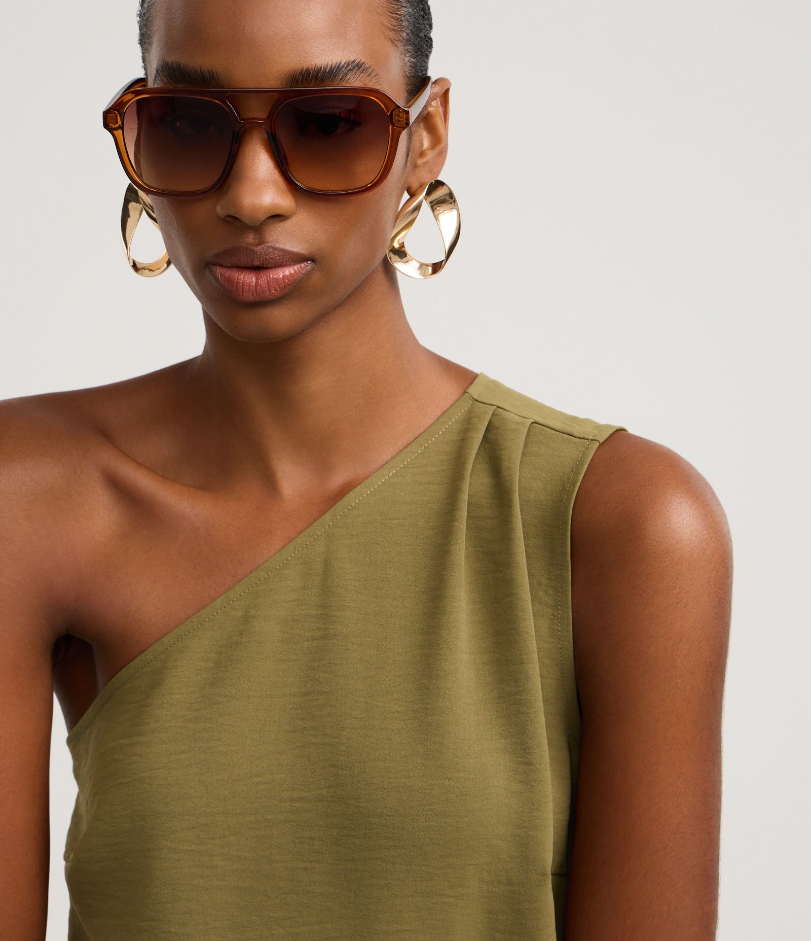 Blusa Ombro Só em Airflow com Franzido no Ombro Verde 3