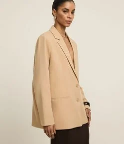 Blazer Over Alfaiatado com Linho e Botões Duplos