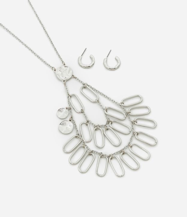Conjunto de Colar Longo com Elos e Pingentes e Brincos Argola Martelada