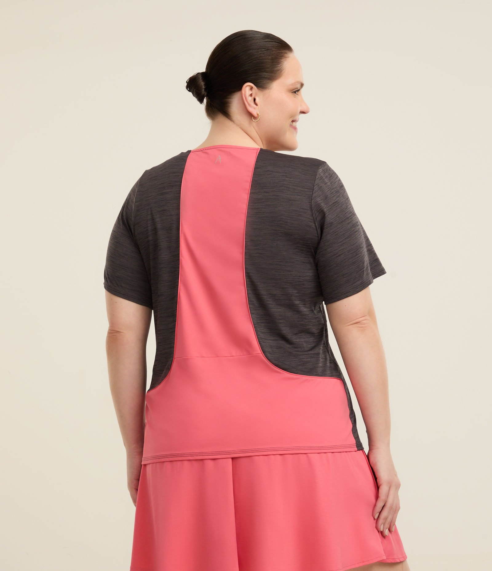 Camiseta Esportiva em Tecnologia Dry com Lettering Run Day Fun Day Curve & Plus Size Preto/Rosa 4