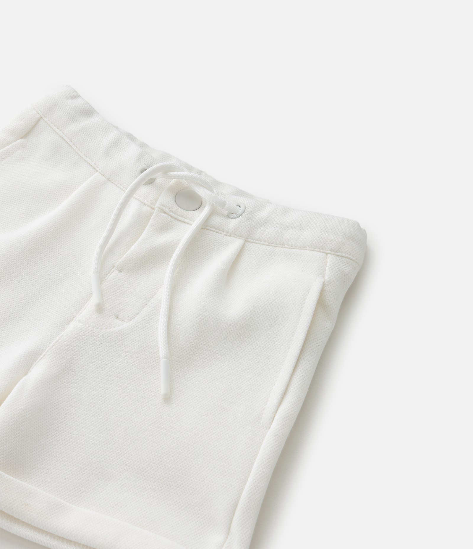 Bermuda Infantil em Piquet com Barra Dobrada - Tam 1 a 4 Anos Branco 9