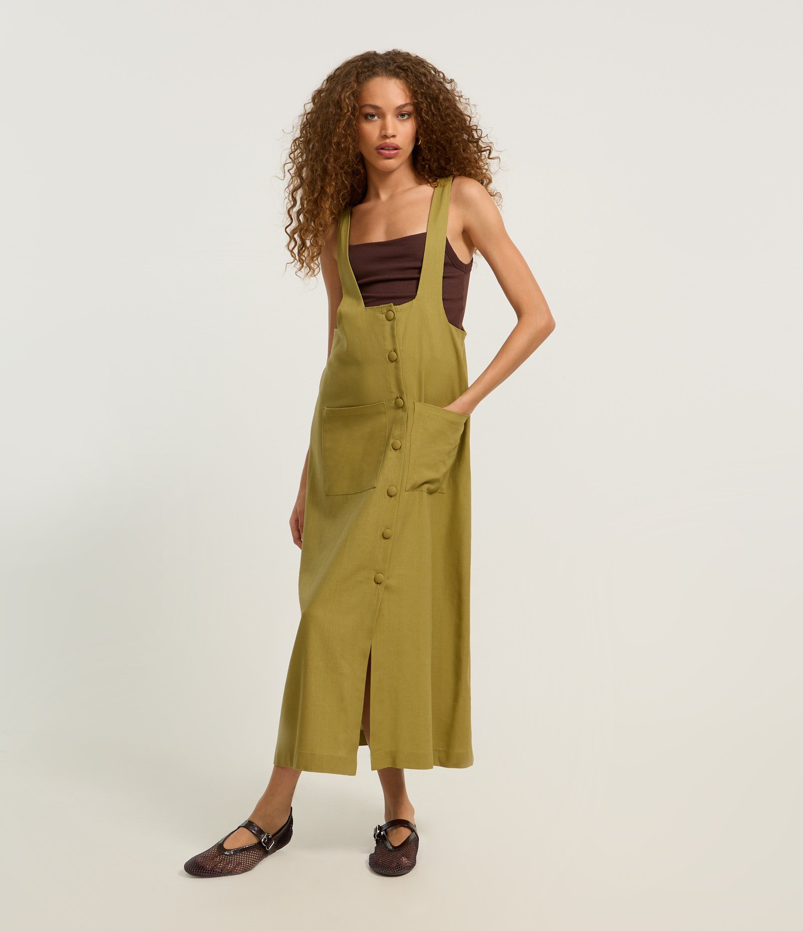 Vestido Midi em Viscolinho com Botões e Bolsos Verde 1