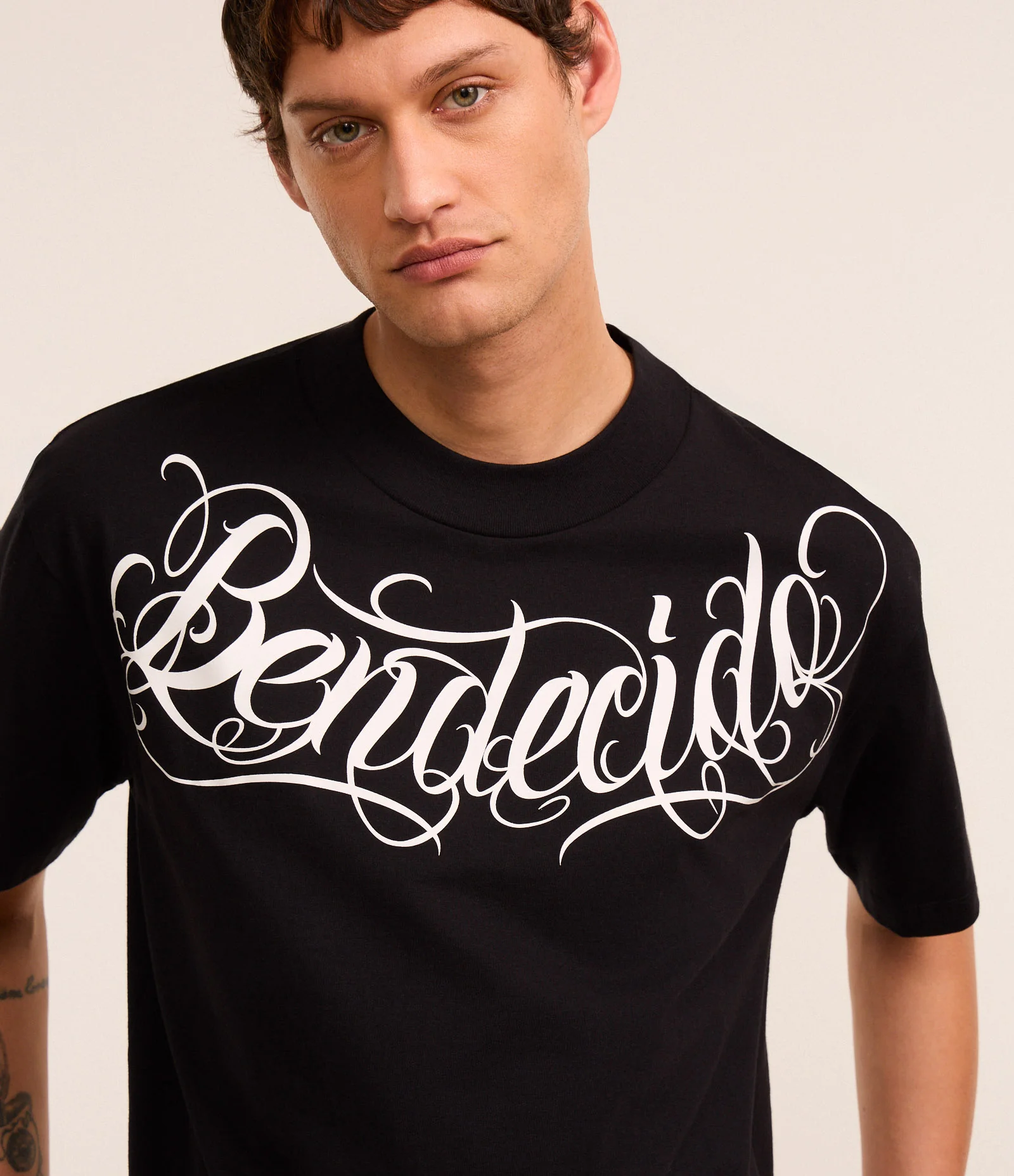 Camiseta Relaxed em Algodão com Estampa Lettering Preto 3