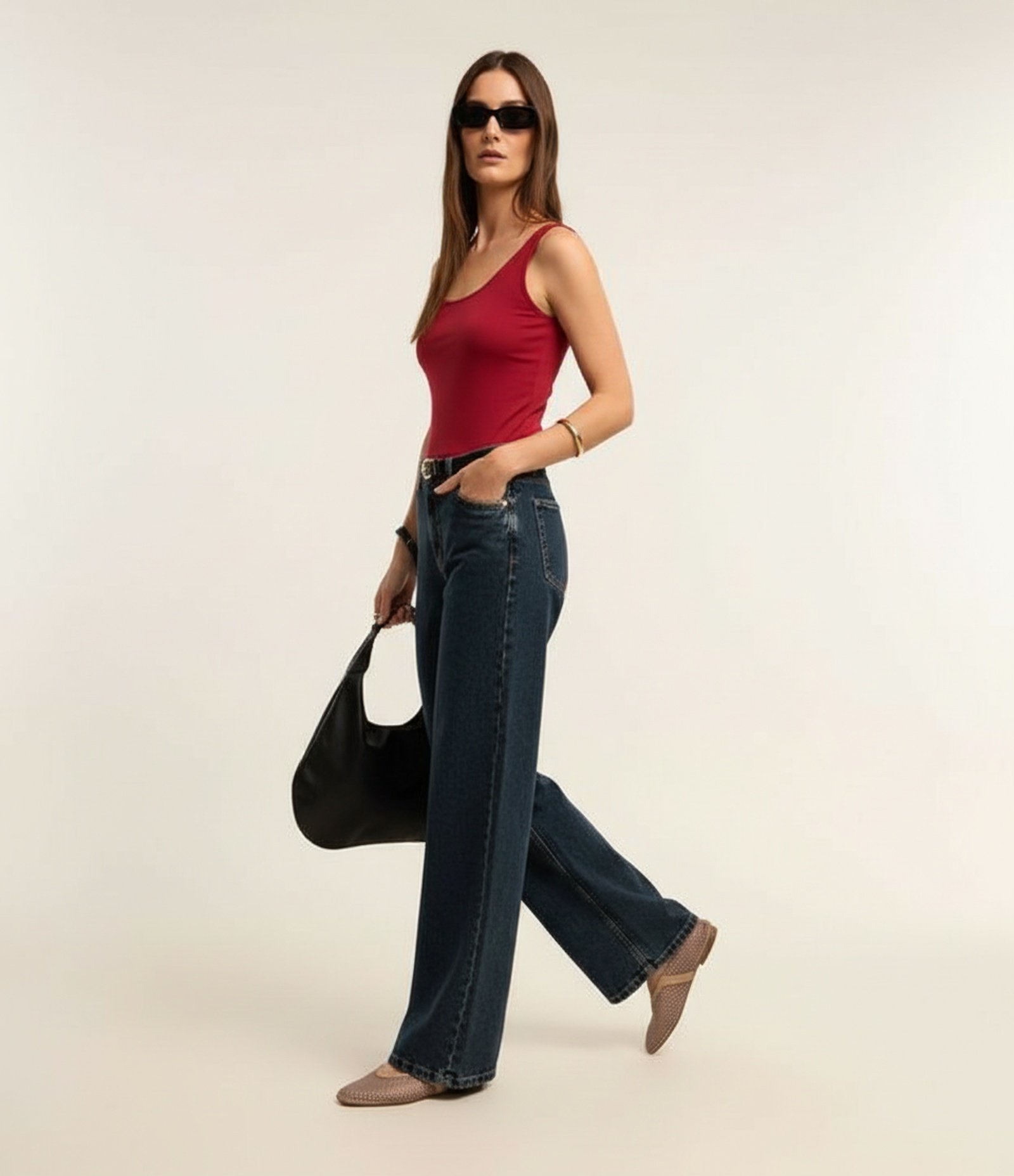 Blusa em Poliamida com Decote U e Alça Larga Vermelho Vivo 8