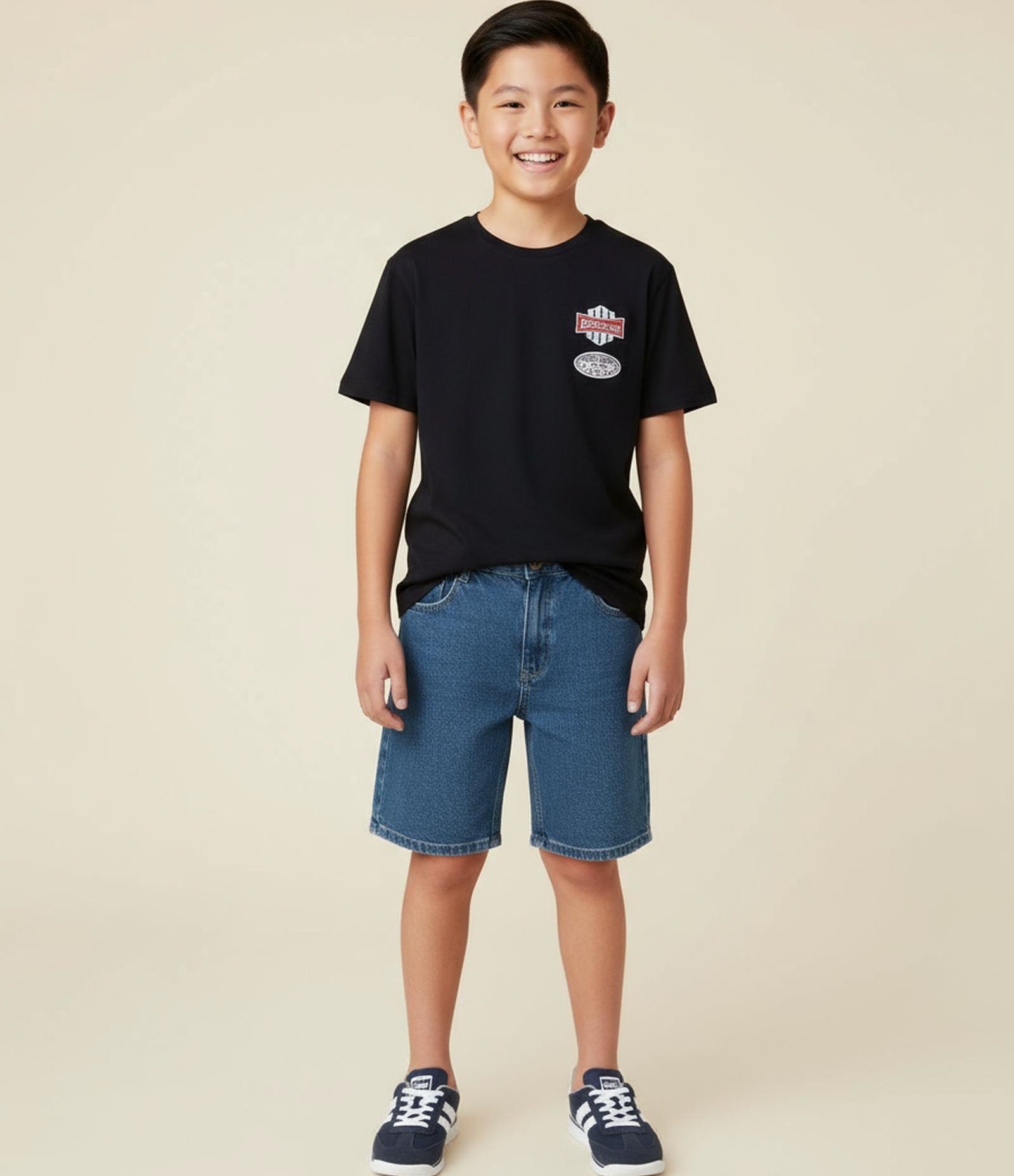 Bermuda Infantil em Jeans com Bolsos - Tam 5 a 14 Anos Azul Médio 1