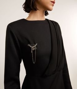 Broche com Esferas e Corrente com Plaquinha Martelada