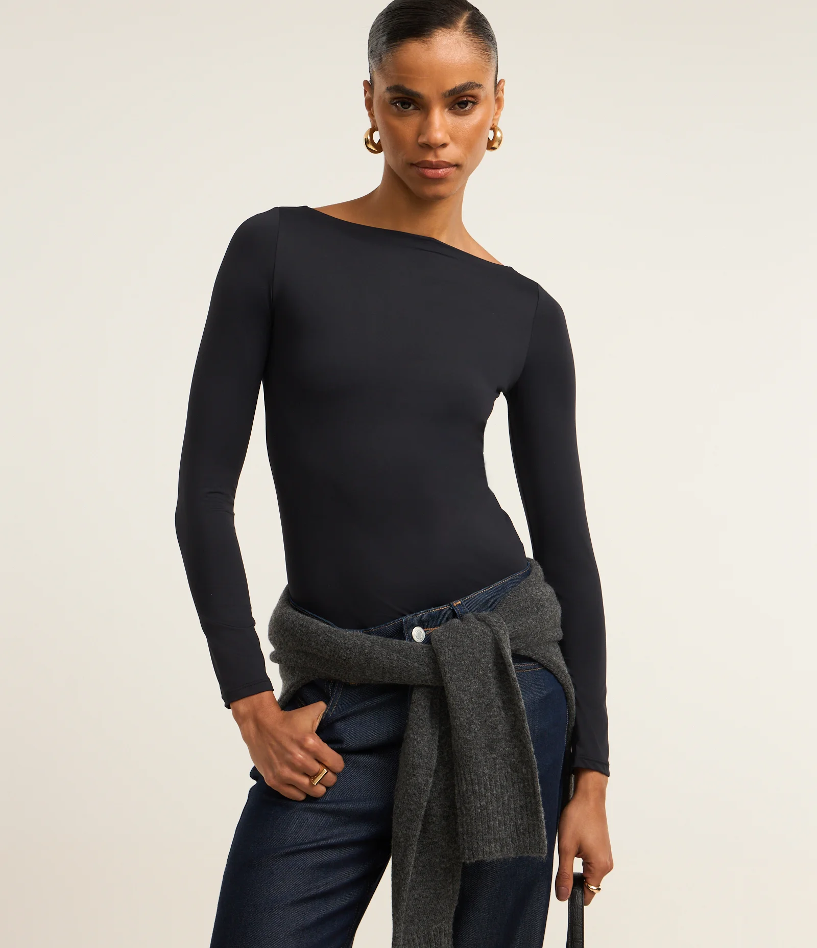 Blusa Regular em Poliamida com Decote Canoa Preto 1