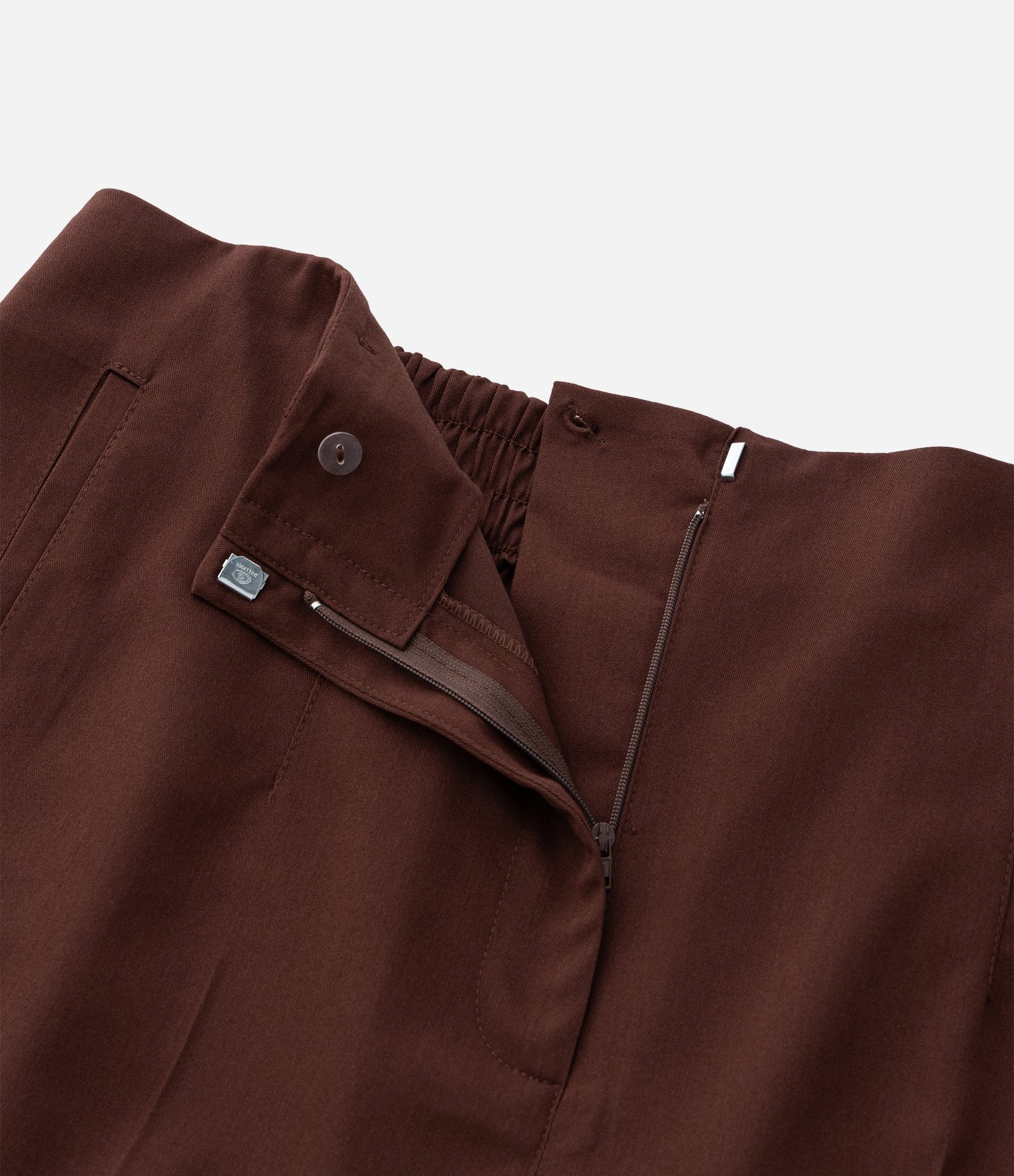 Short Alfaiataria com Elástico no Cós Curve & Plus Size Marrom 9