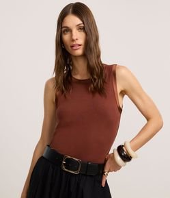 Blusa em Viscose com Cava Acetinada