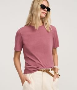 Blusa T-shirt em Algodão com Lavagem Estonada
