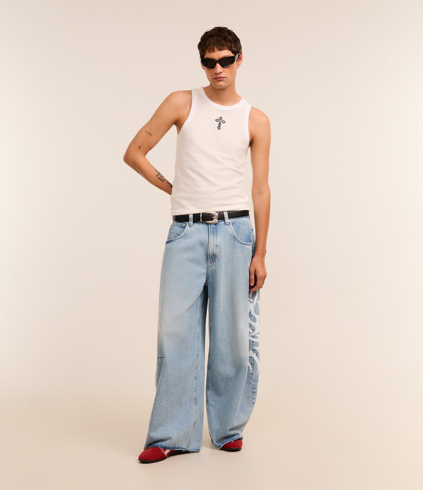 Regata Muscle em Algodão com Bordado de Cruz Texturizada Branco 2