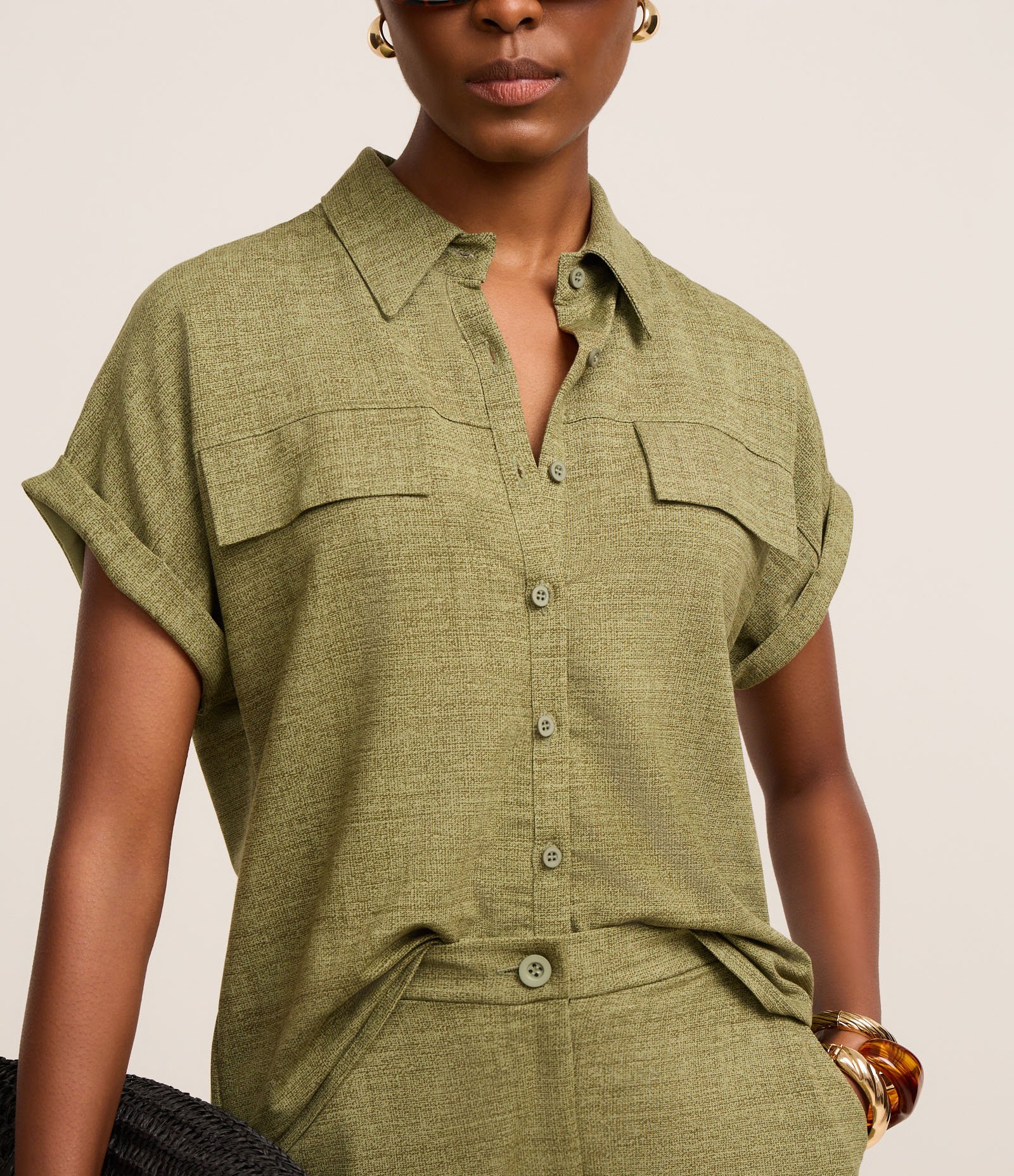 Camisa em Piquet com Lapelas e Dobra na Manga Curta Verde 5