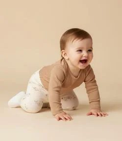 Conjunto Body e Calça em Suedine Estampa Bichinhos - Tam RN a 18 meses