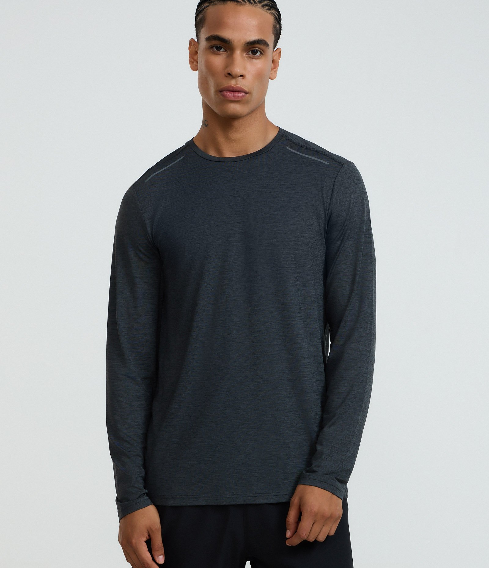 Camiseta Esportiva em Tecnologia Dry em new pattern Cinza Escuro 1